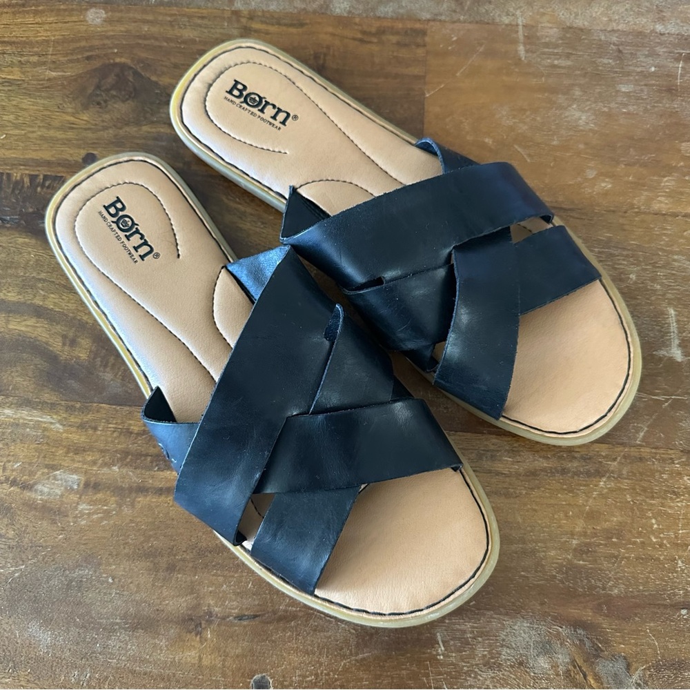 Born Black Women's Sandals padded footbeds size 10